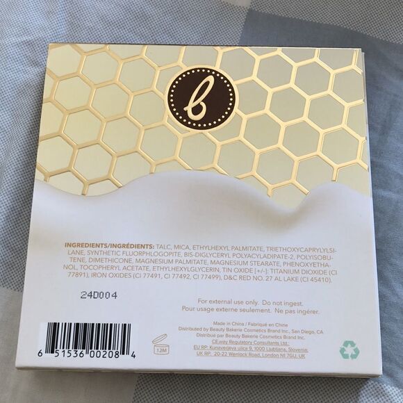 Beauty Bakerie Milk & Honey Highlighter Palette - Picture 5 of 5